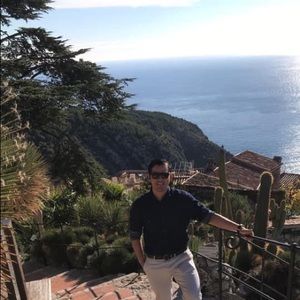 Meet your Posher, Tomas